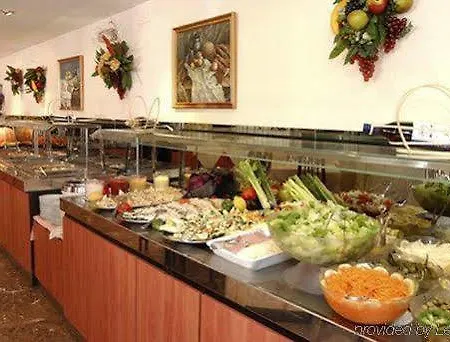 Hotel Kross Medina Azahara Torremolinos
