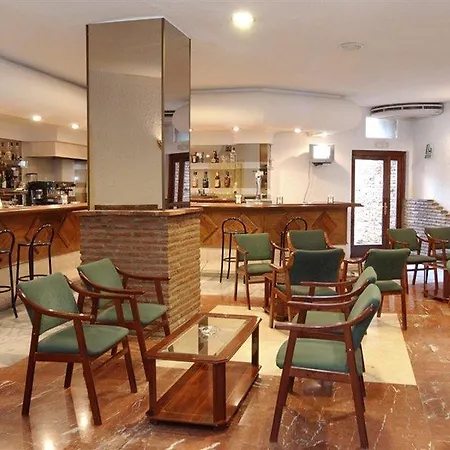 Kross Medina Azahara Hotel